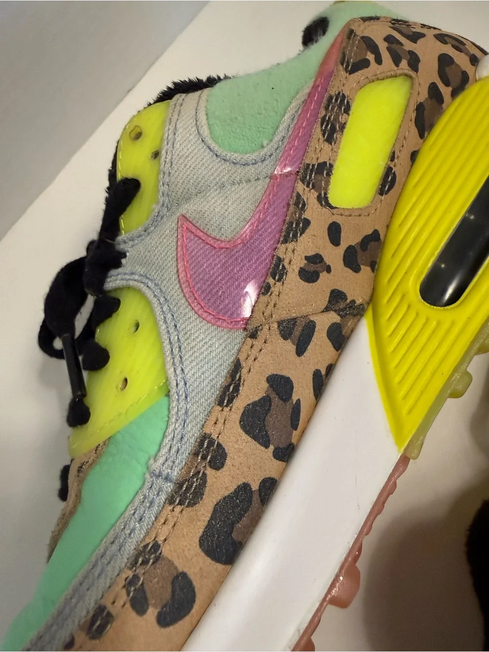 Nike Air Max 90 LX Illusion Dancefloor Green Women's Size 10 CW3499-300
